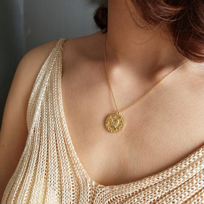 Lion Coin Pendant Necklace - FashionAngelz