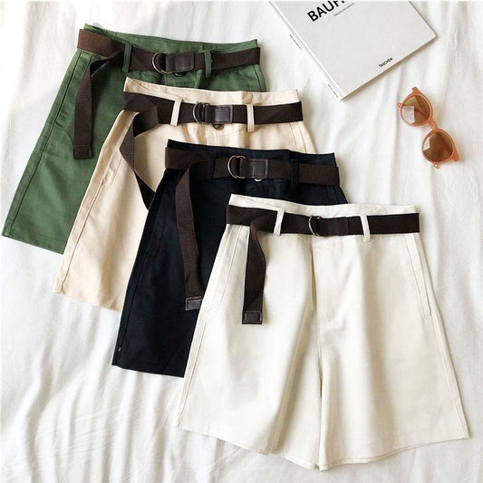 Vintage Wide Buckle Shorts - FashionAngelz