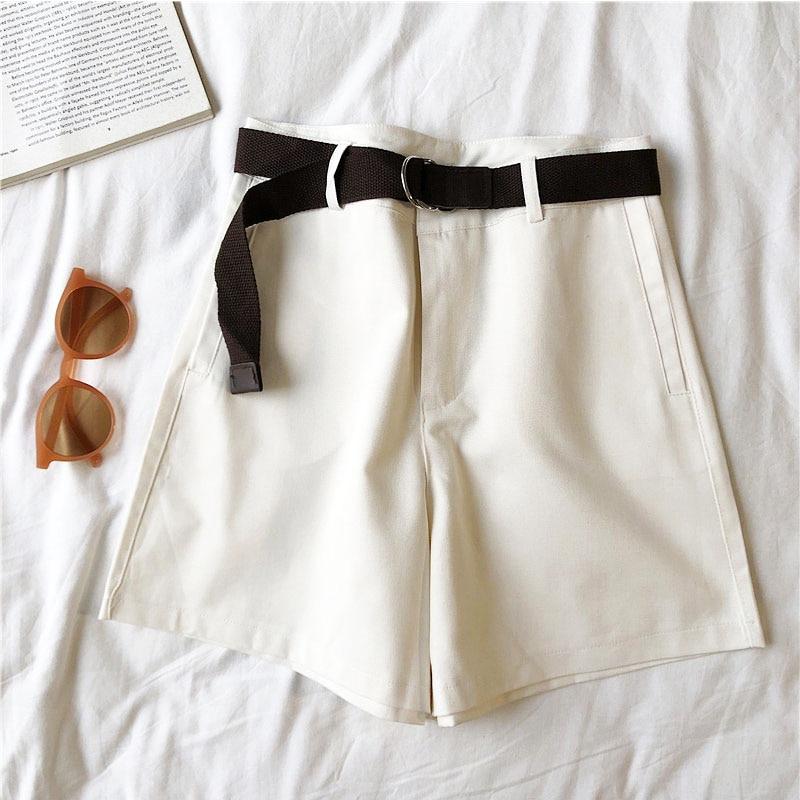 Vintage Wide Buckle Shorts - FashionAngelz