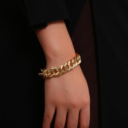 Gold Statement Bracelet - FashionAngelz