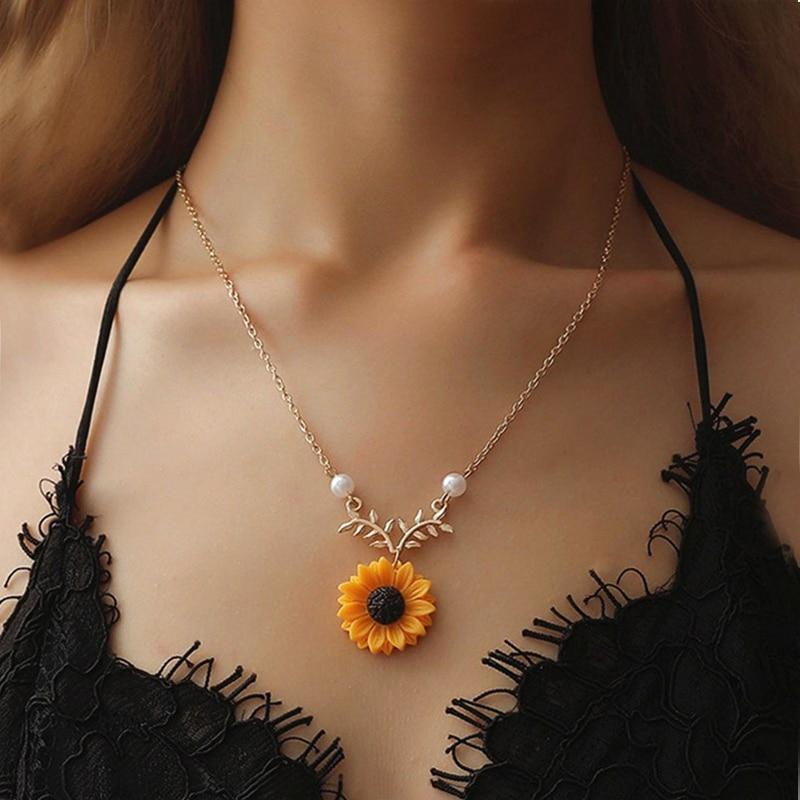 Sunflower Necklace - FashionAngelz