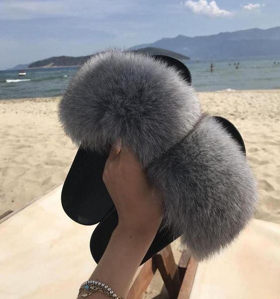 Fox Fur Sliders - FashionAngelz