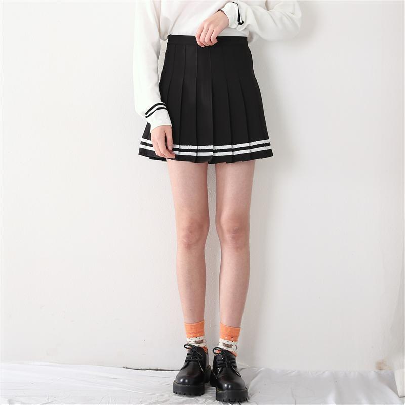 Pleated Skirt - FashionAngelz