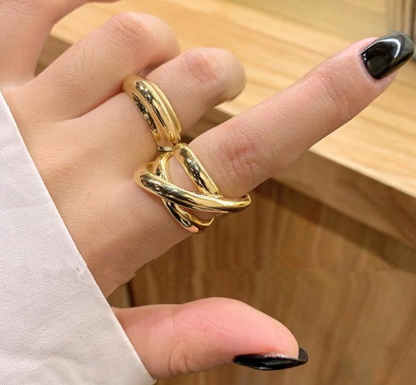 Hollow Cross Ring - FashionAngelz