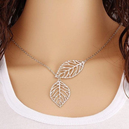 Hidden Leaf Necklace - FashionAngelz