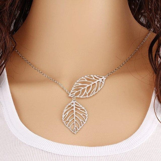Hidden Leaf Necklace - FashionAngelz