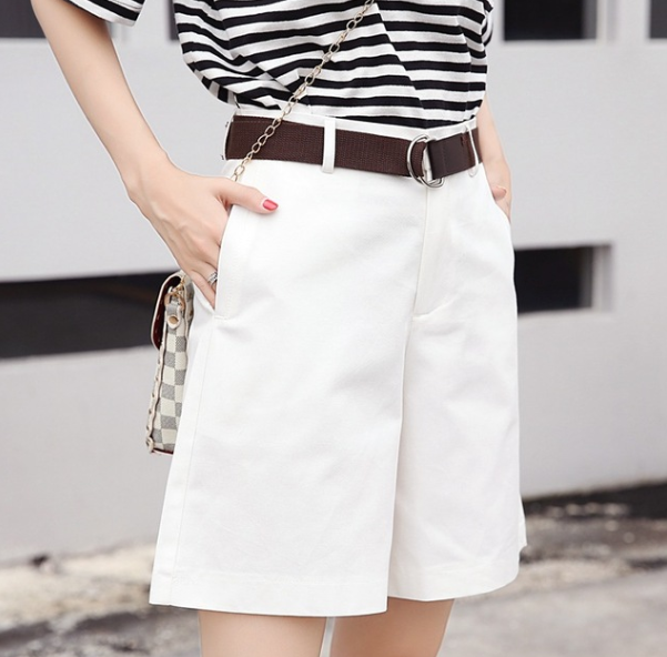 Vintage Wide Buckle Shorts - FashionAngelz